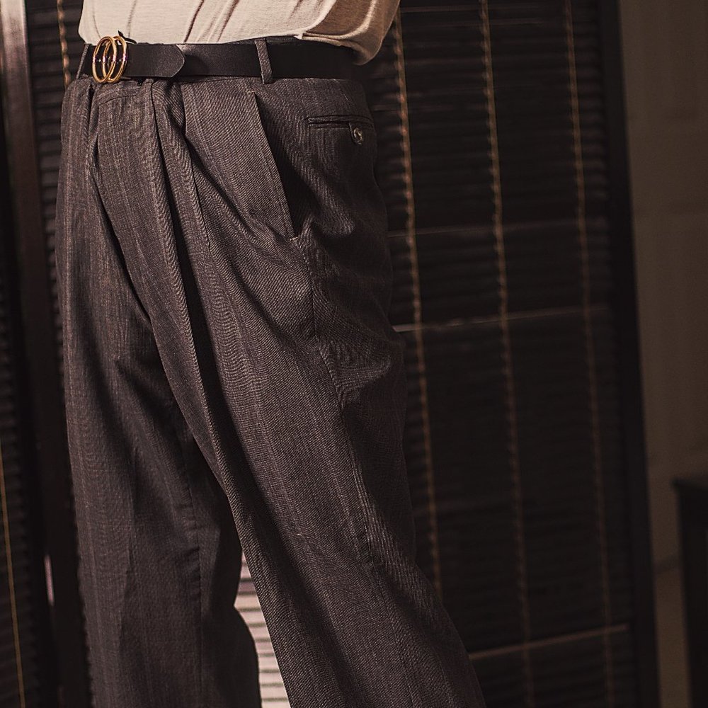 HIGH WAISTED PLEATED BALLOON LEG OLD STYLE SLACKS